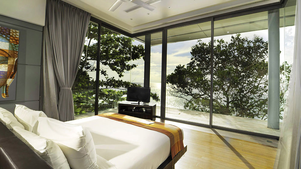 Villa Amanzi Kamala - Bedroom with exquisite view
